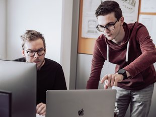 Mitarbeiter am Arbeiten