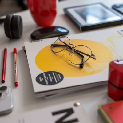Imagebild mit Utensilien eines Designers