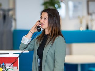 SIWA HR Managerin, Kundenkontakt und Support